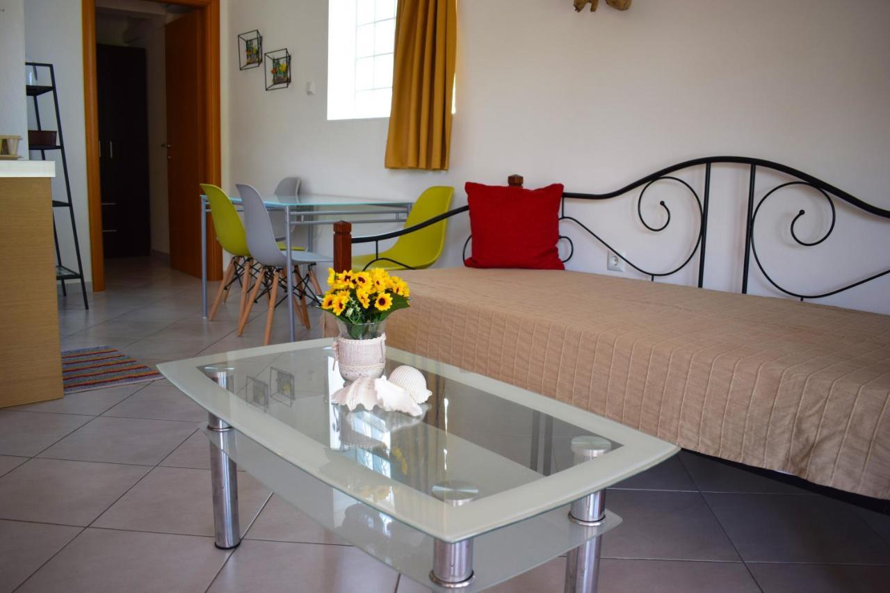 לימנאס Villa Margarita מראה חיצוני תמונה